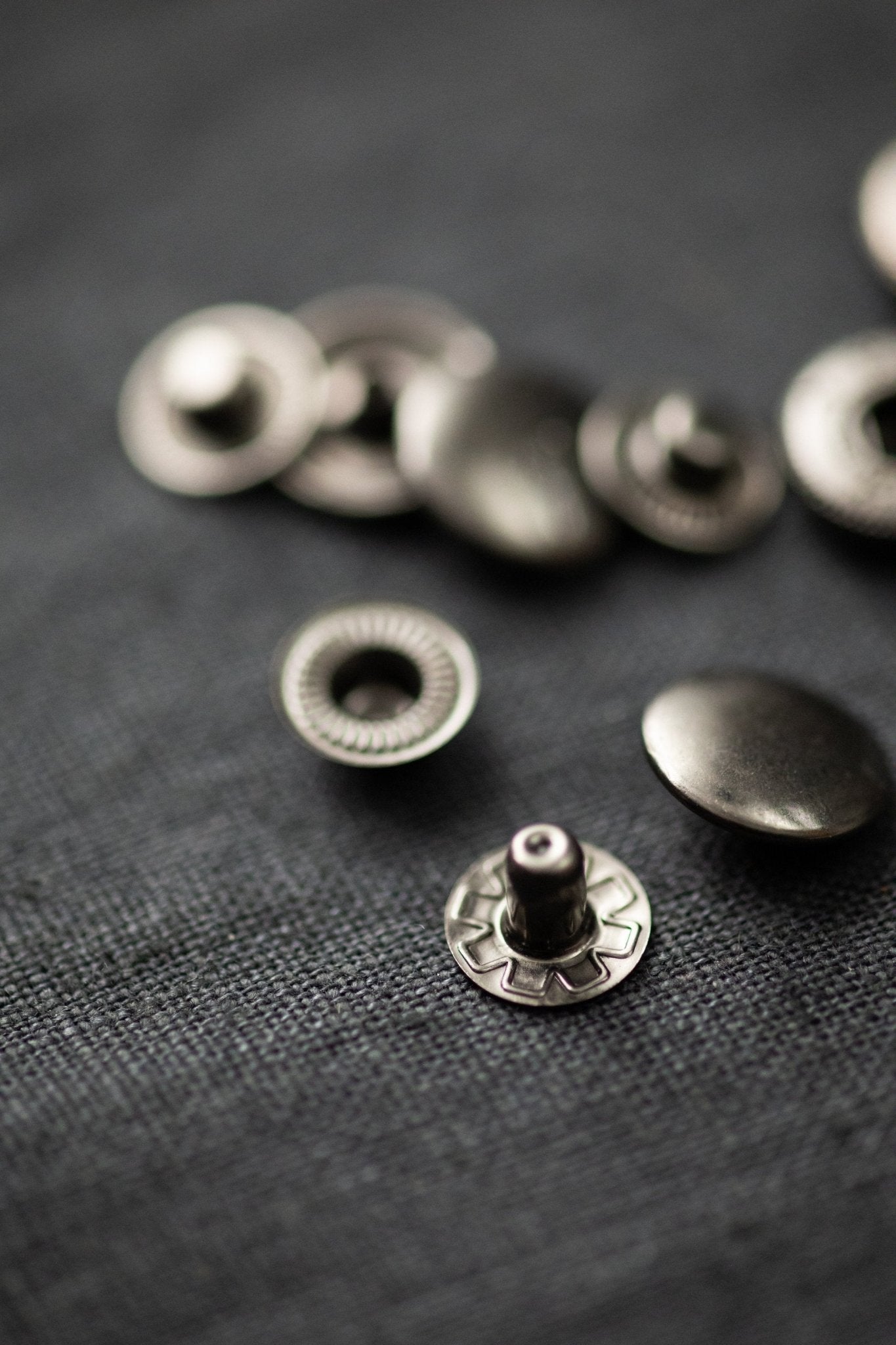 14mm Gunmetal Metal Snaps - Merchant & Mills (pack of 20) - Simplifi Fabric