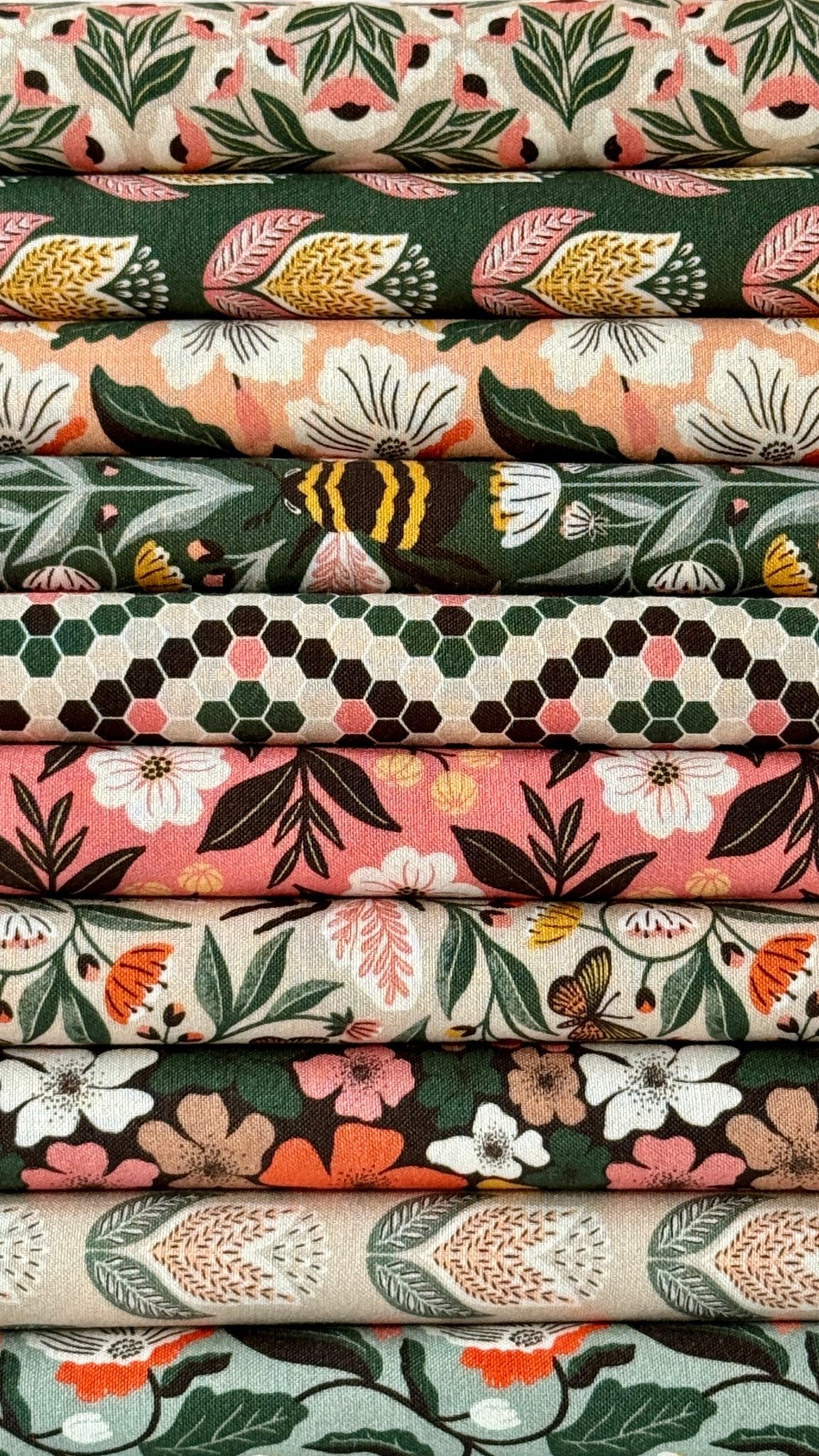 Bee - Utiful - Jade - Honey Garden - Juliana Tipton - Cloud 9 Fabrics - Poplin - Simplifi Fabric