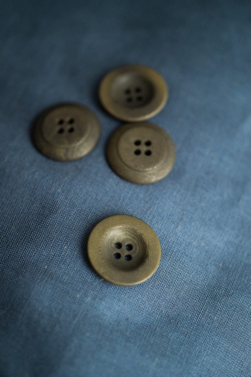 Khaki - Corozo Button - Merchant & Mills - 14mm, 18mm & 22mm - Simplifi Fabric