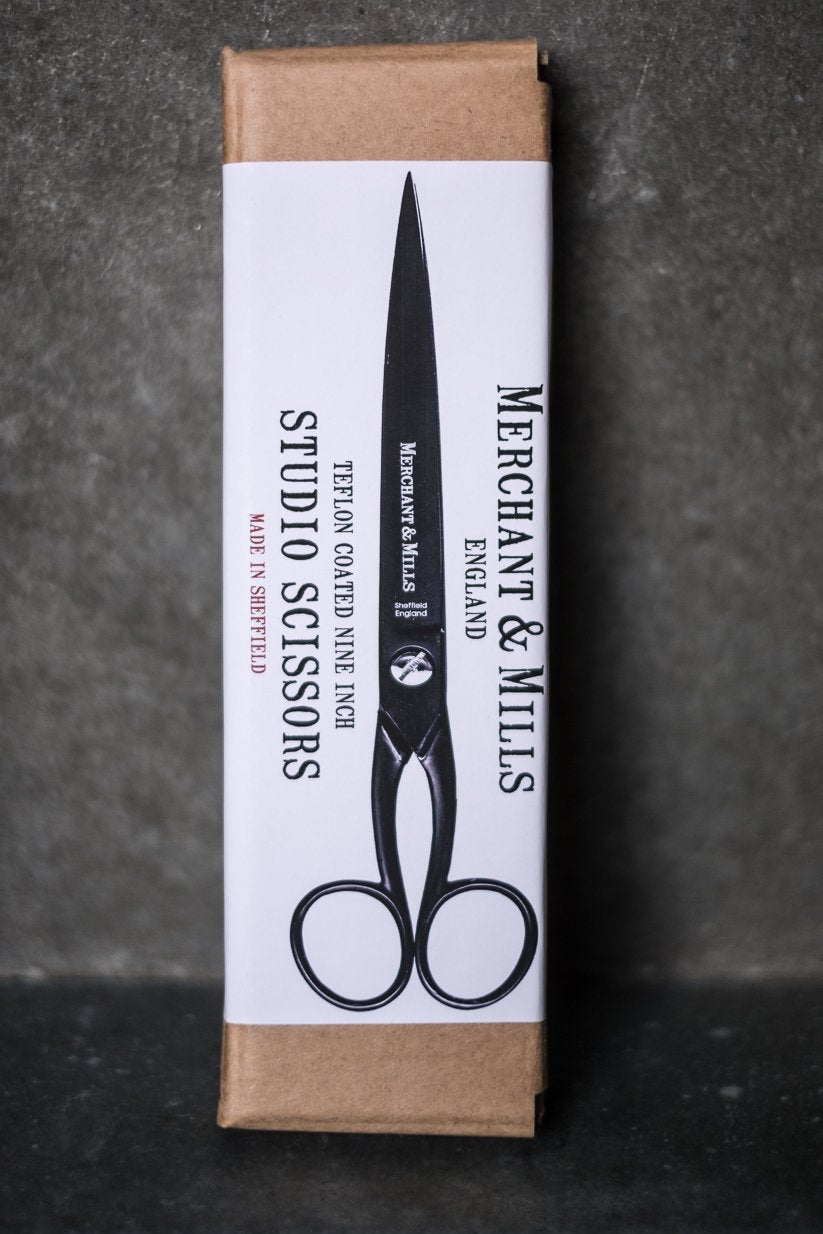 Matte Black 9" Studio Scissors - Merchant & Mills - Simplifi Fabric