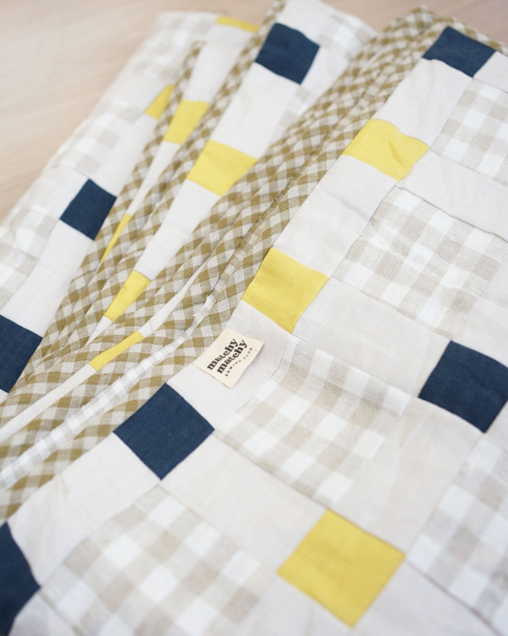 Picnic Square Quilt PDF Pattern - Matchy Matchy Sewing Club - Simplifi Fabric