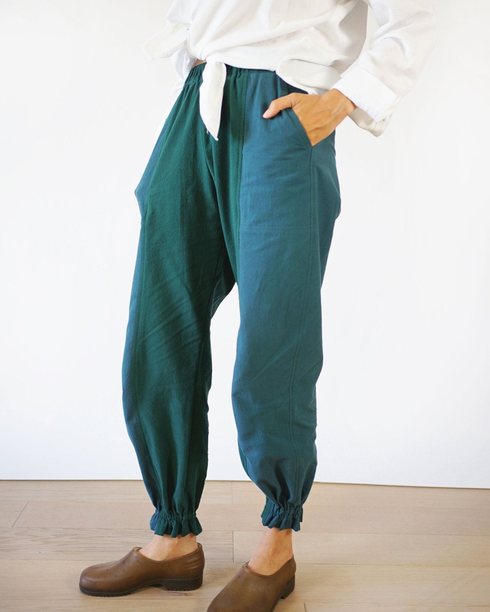 Recess Play Pants PDF Pattern - Matchy Matchy Sewing Club - Simplifi Fabric