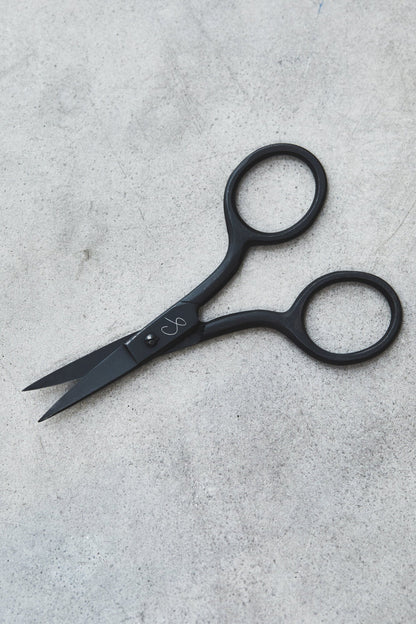 Small Thread Scissors - Black or Steel - Sewply - Simplifi Fabric