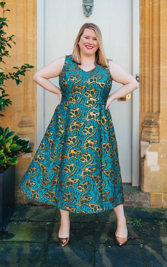 Upton Dress & Skirt plus Mix & Match Expansion Paper Pattern - Cashmerette - Simplifi Fabric