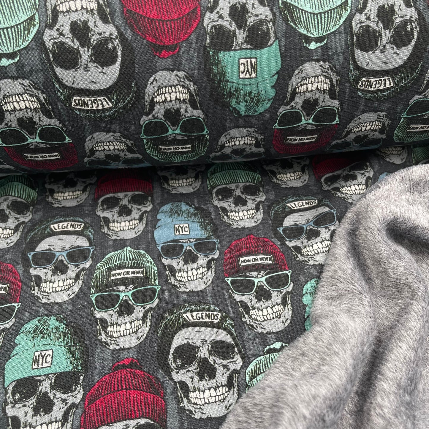 European Cotton Stretch Alpensweat - Skulls - Oeko-Tex® - Grey