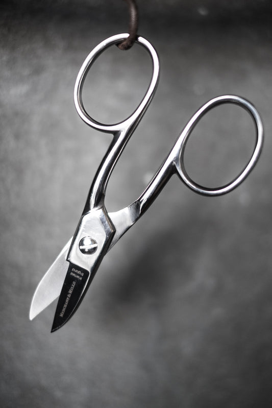 Buttonhole 5.5" Scissors - Merchant & Mills